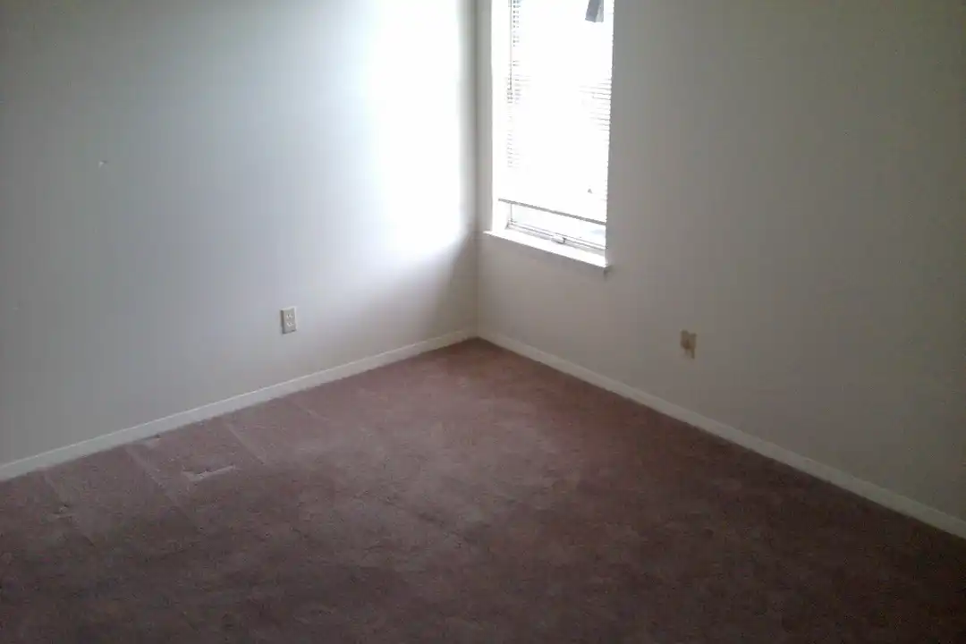 3866 Millbranch Rd unit # 6 – pohled 2