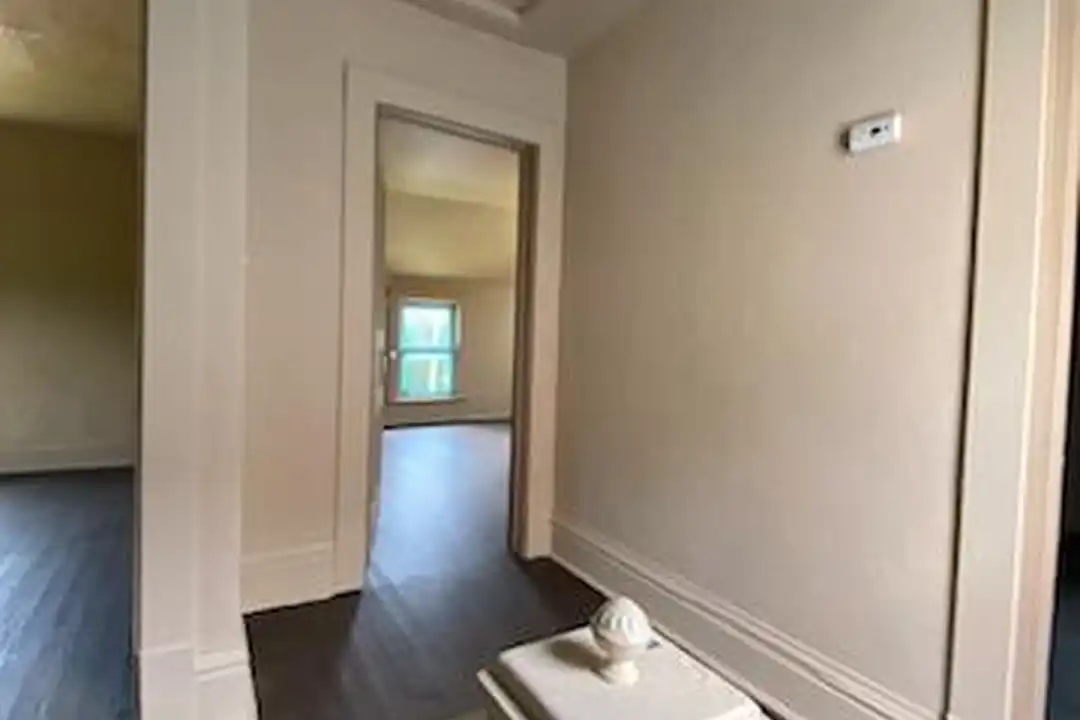 736 New Castle Ave – photo 1
