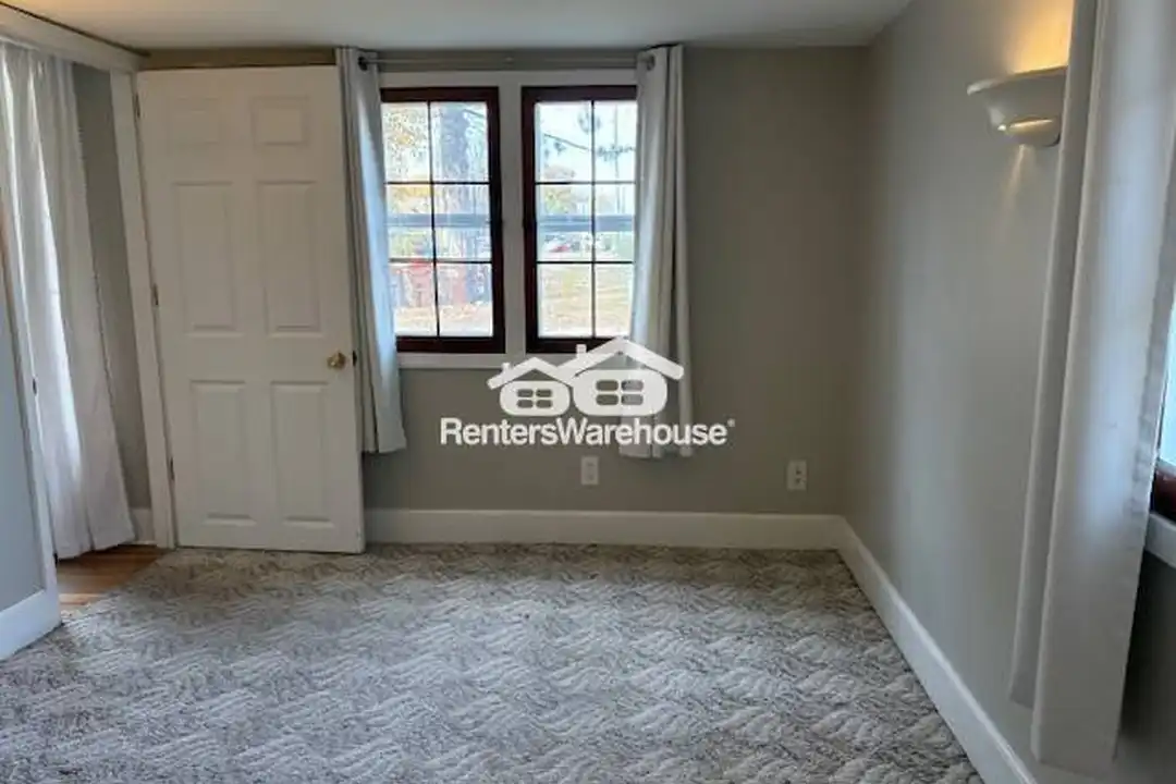 305 1st Ave S - View 6