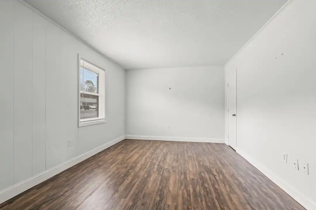 Lexington Park Apartments - View 5