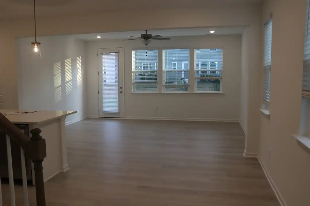 171 Pinkie Ln - View 5
