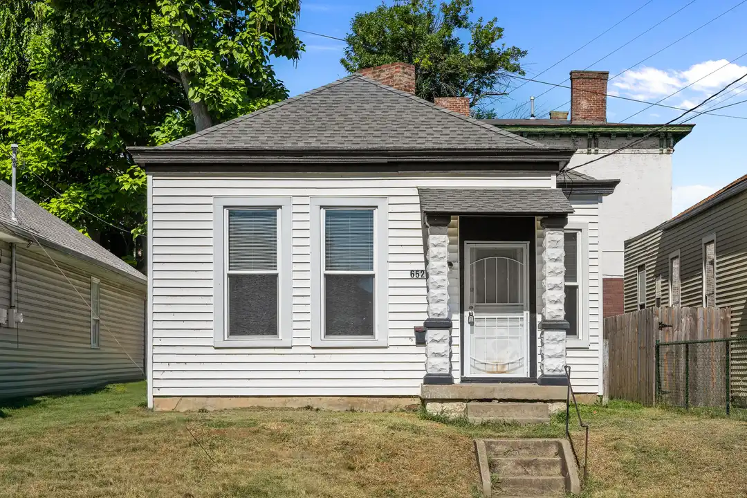652 N 29th St – photo 1