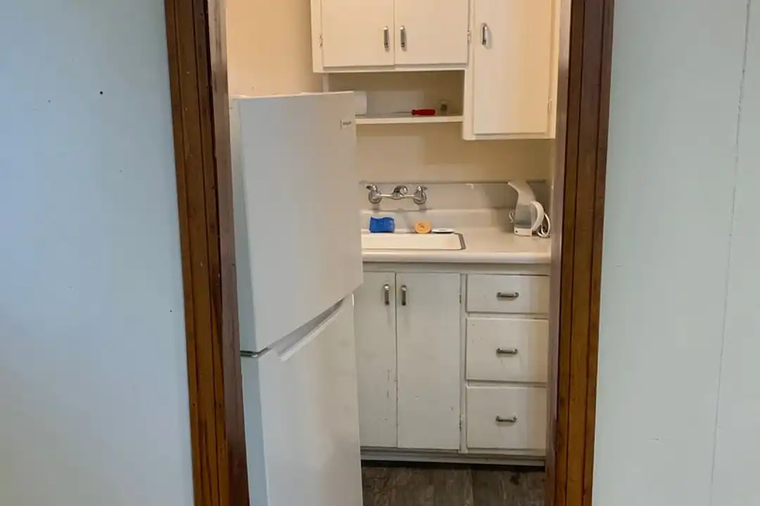 Apartment in Madison - More