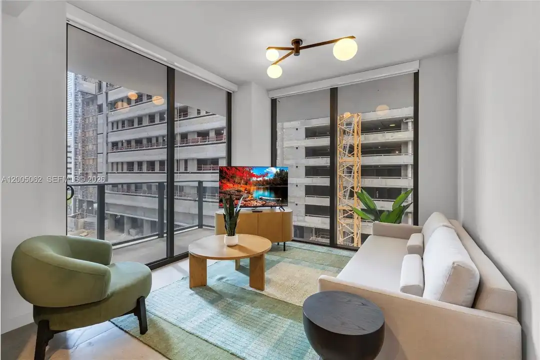 11 NE 6th St #407 – pohled 4