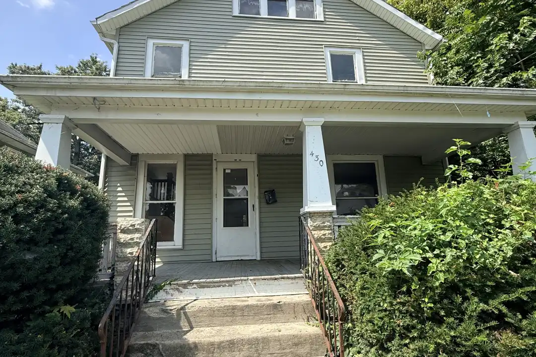 430 Elmwood Pl – photo 1