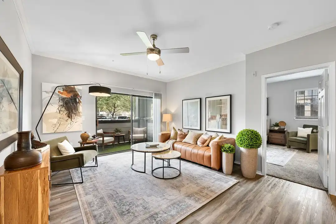 Apartment in Houston, Northwest Crossing - View 2