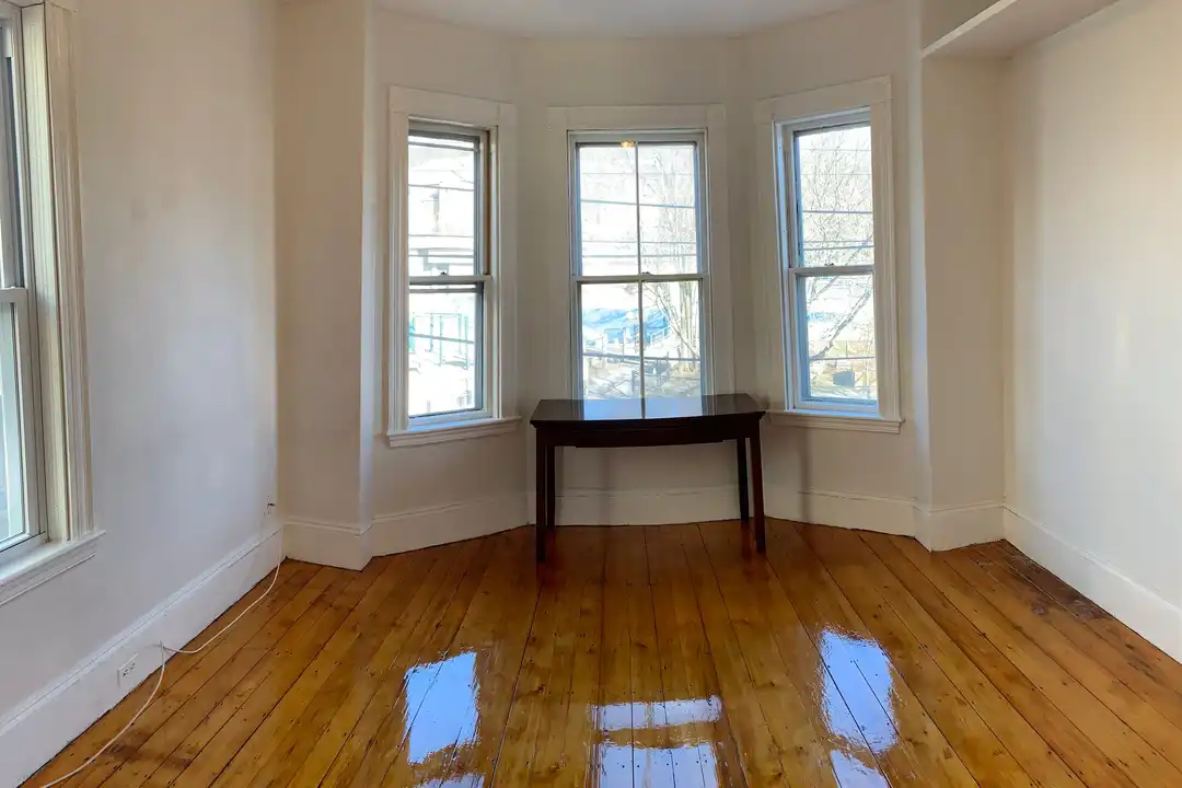 120 Minden St – photo 1 of 11
