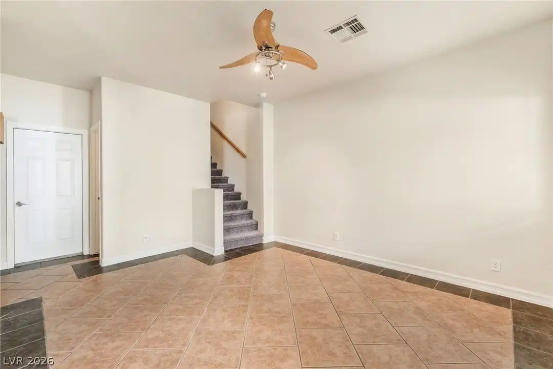 Apartment in Las Vegas - View 4