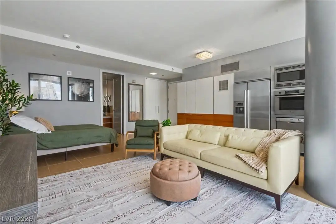 3726 S Las Vegas Blvd #2207 - More