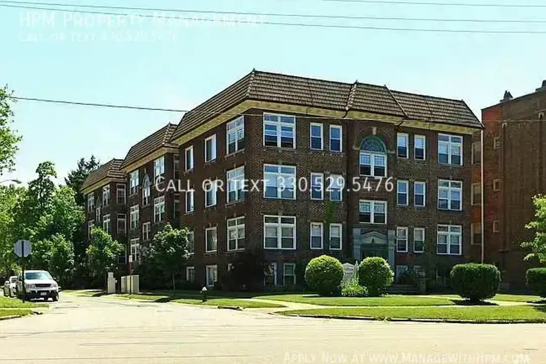 1212 Donald Ave unit 12 – photo 1