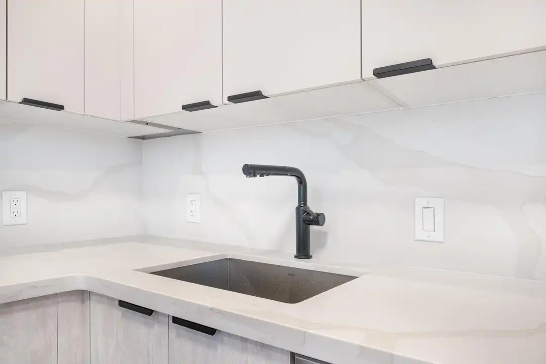 20400 W Country Club Dr unit 610 - View 4