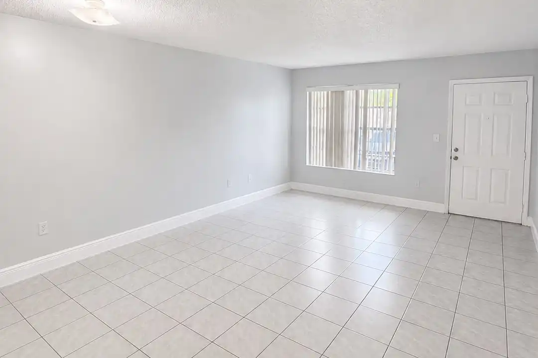 271 NW 177th St unit # 106 – photo 1 of 4