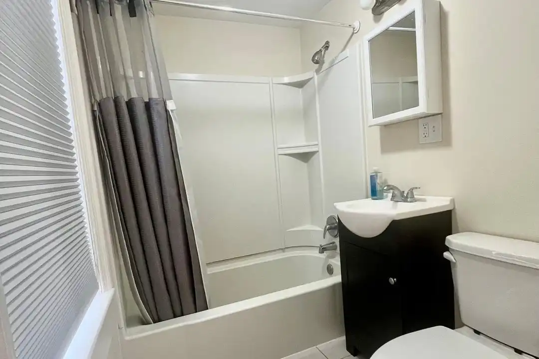 345 Nassau St #6 - View 3