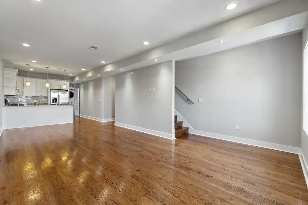2118 4th St NE unit # 3 - View 5