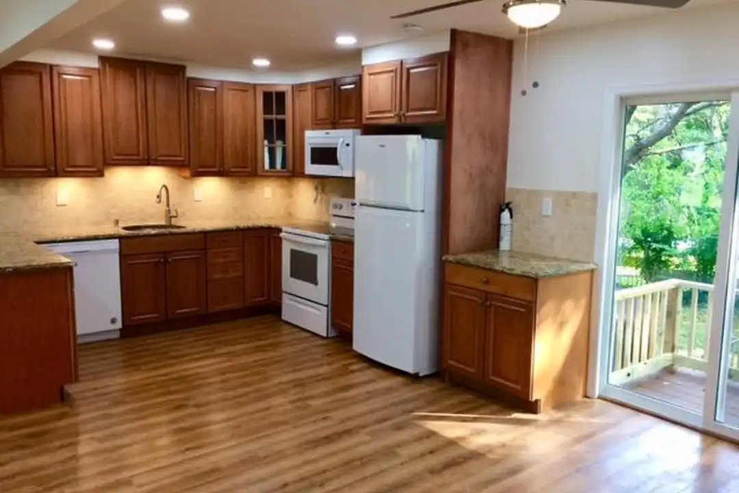 52 Gordon Pl - View 3