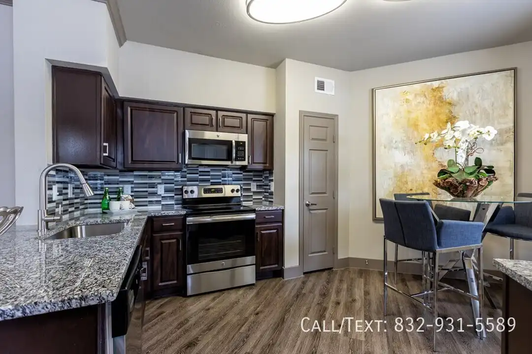 12029 Sawmill Rd - View 2
