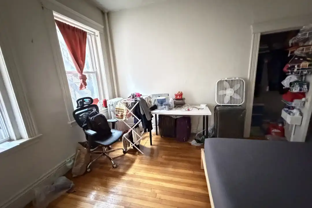 5 Walbridge St unit 1 - View 4
