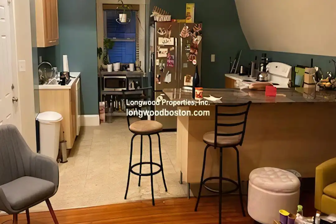 Apartment in Boston - View 3