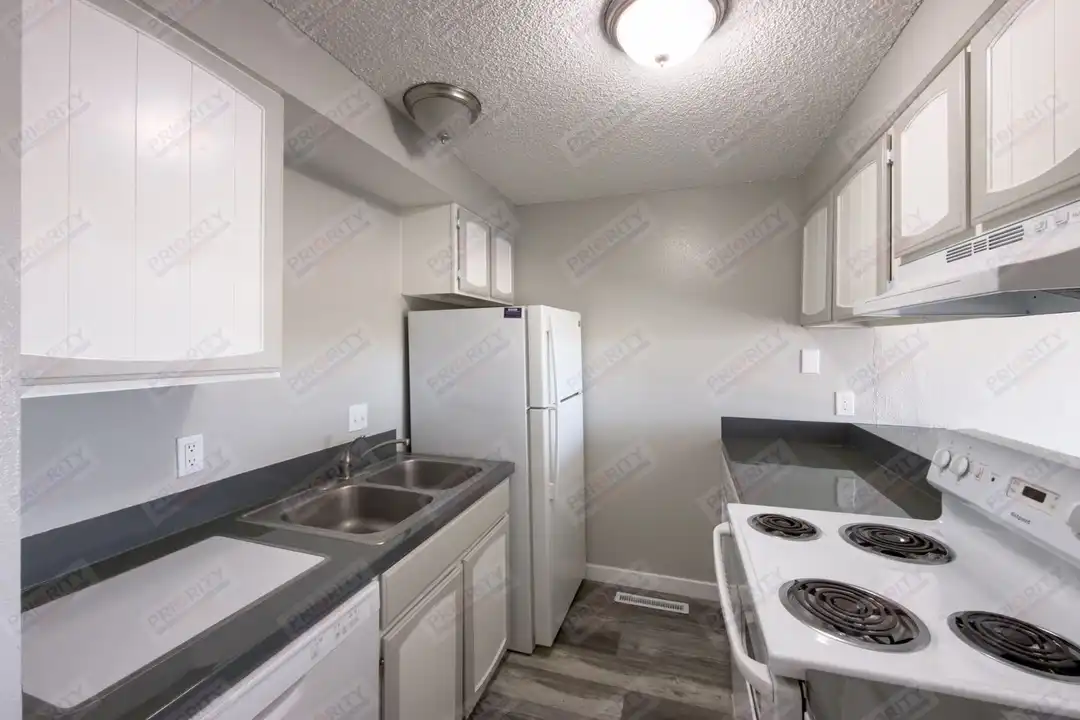 430 Prairieview Dr unit 430-G - View 5