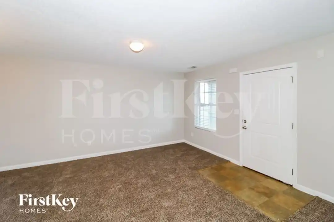 10225 Cottage Farms Dr – pohled 4