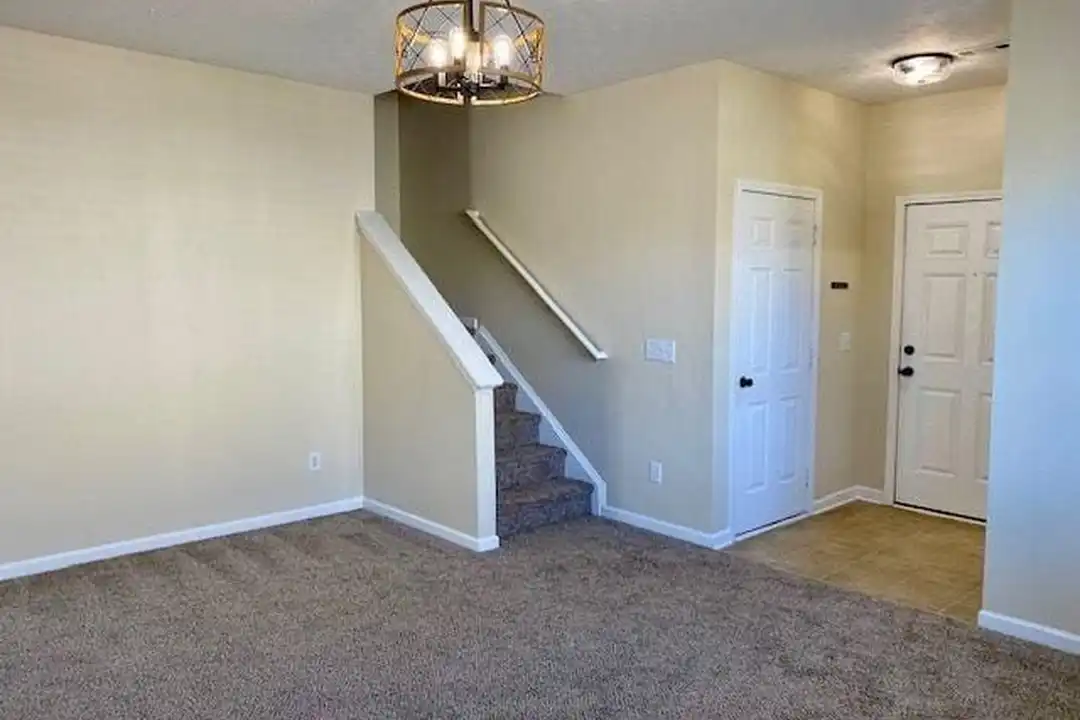 322 Oak Leaf Pl - View 6