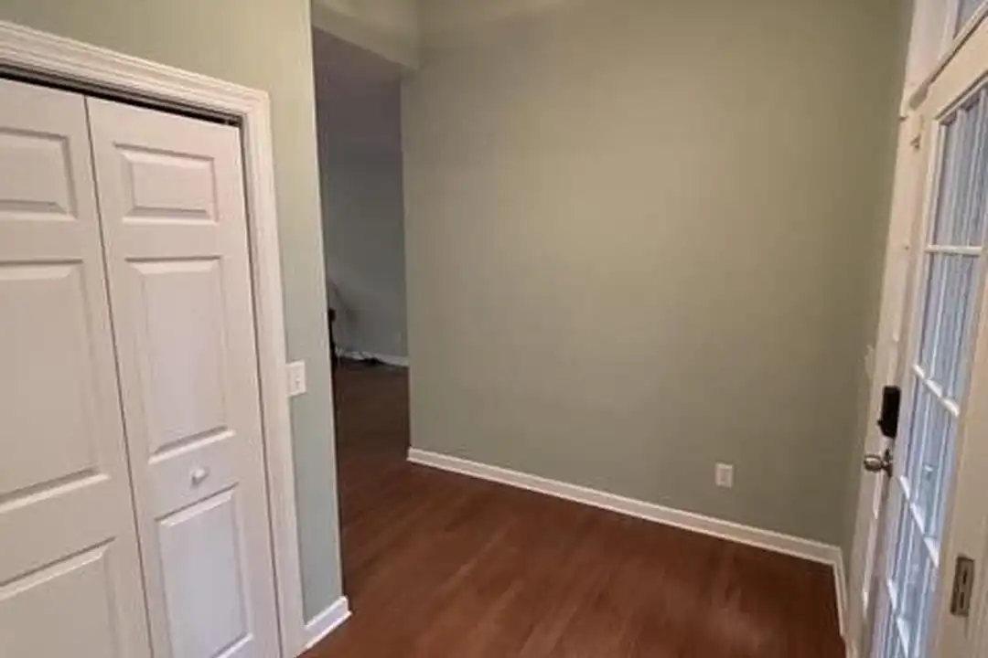1150 Linden Rd - View 3