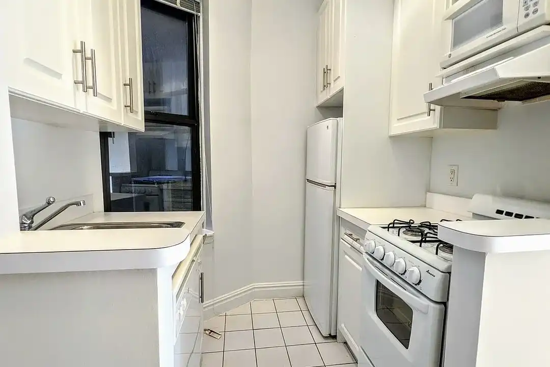 Apartment in New York - View 3