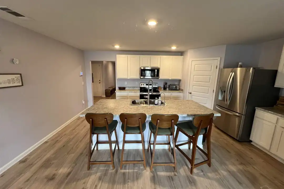 5276 Peach Dr - View 6