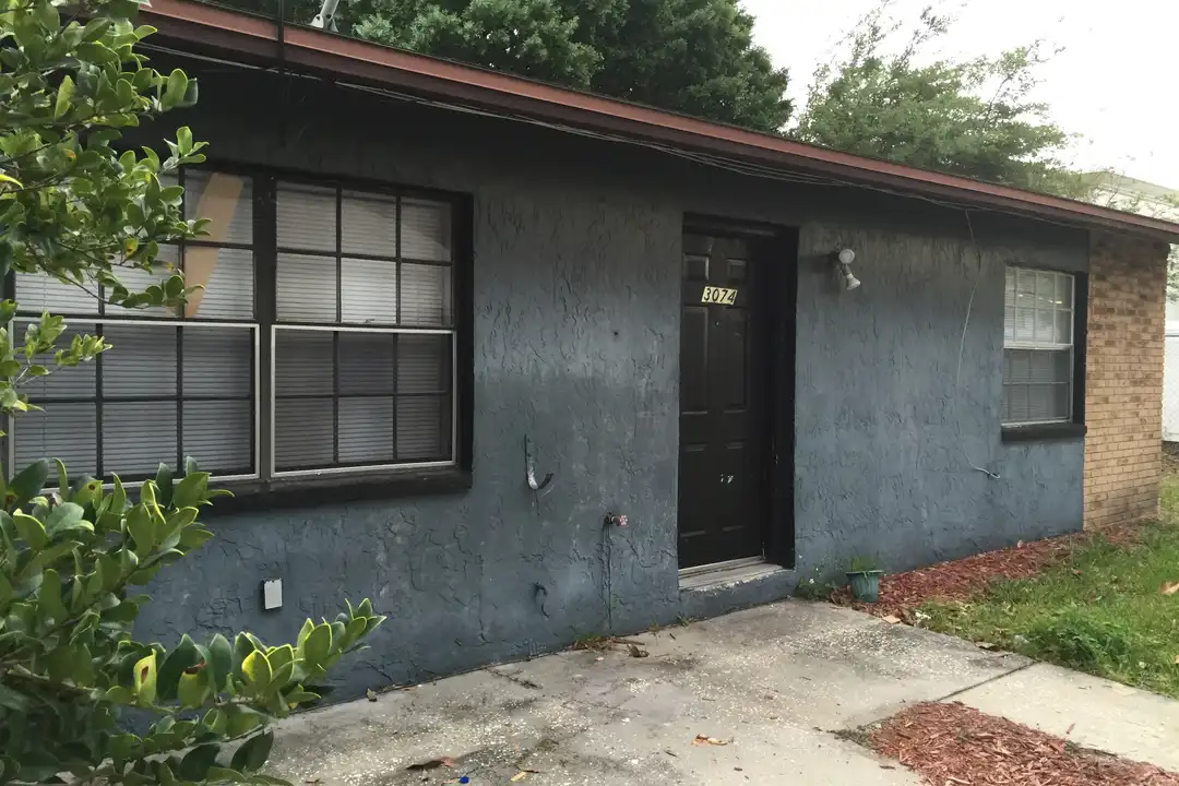 3076 St Paul Dr – photo 1 of 14