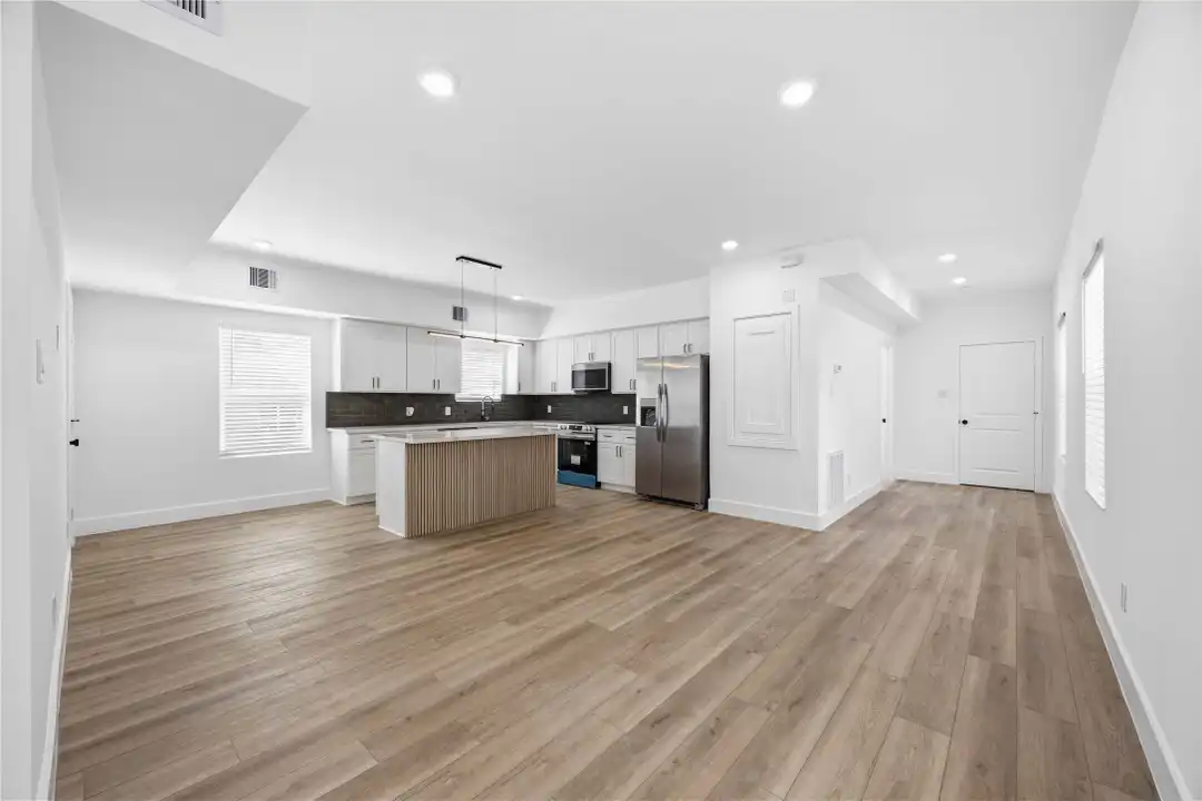 801 E 32nd 1/2 St unit A - More