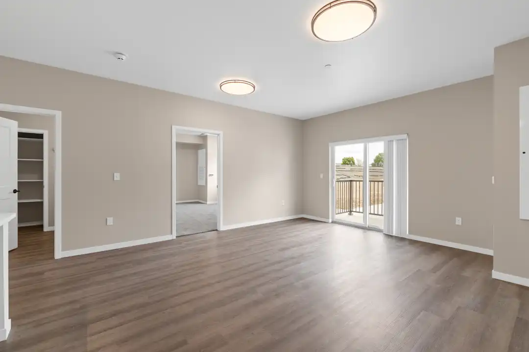 4916 5th St unit 103 - More