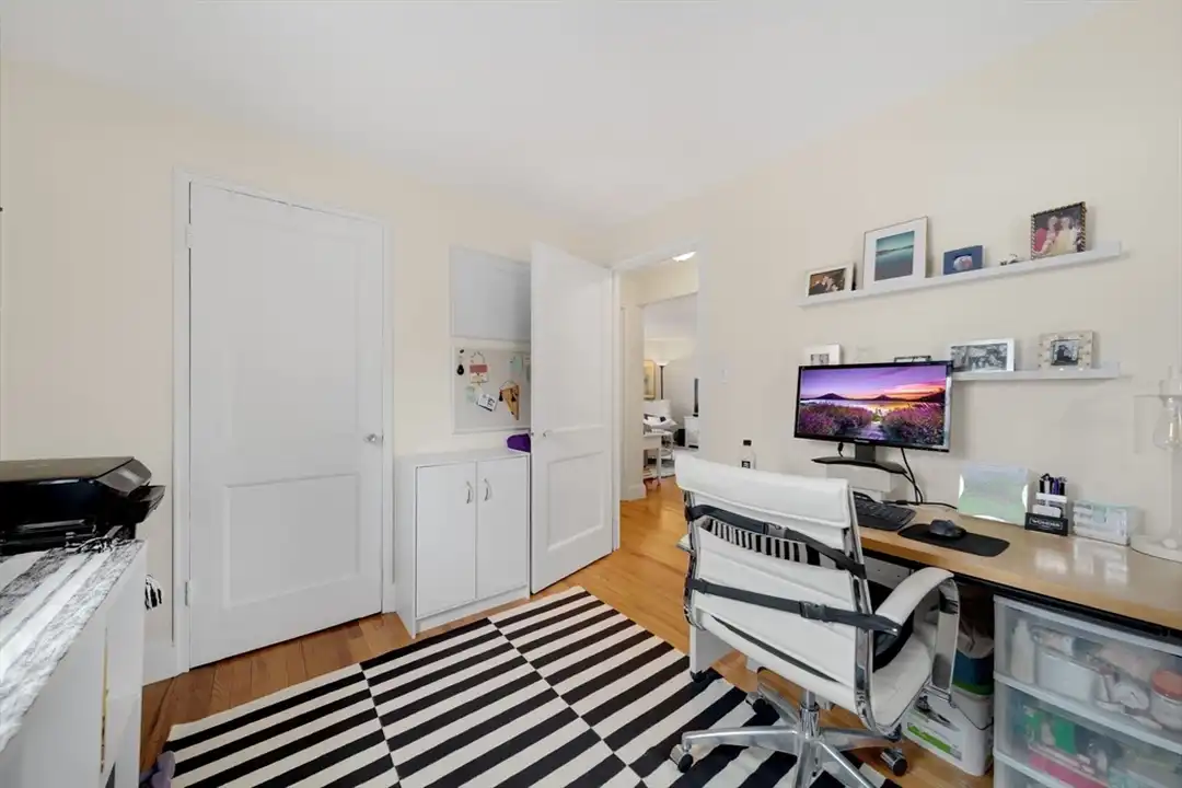 932 Massachusetts Ave unit 3 - More