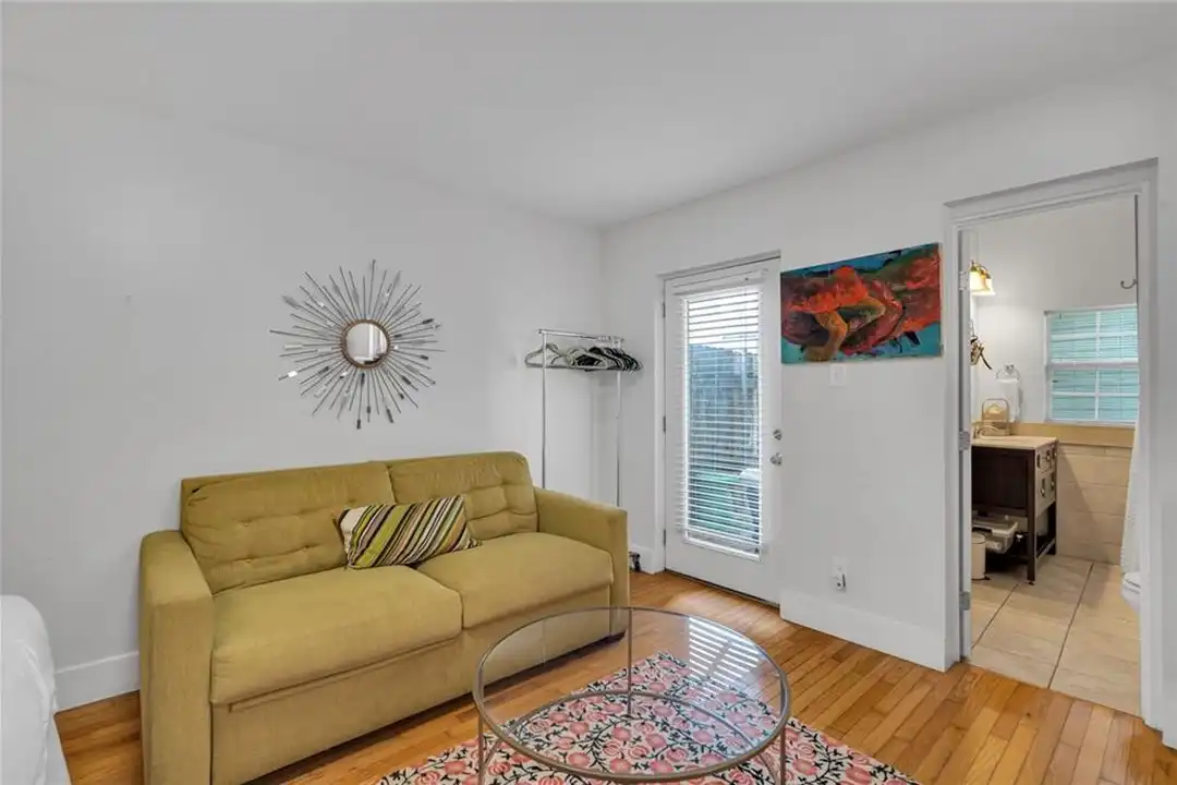 1418 Kerlerec St unit 4 - More