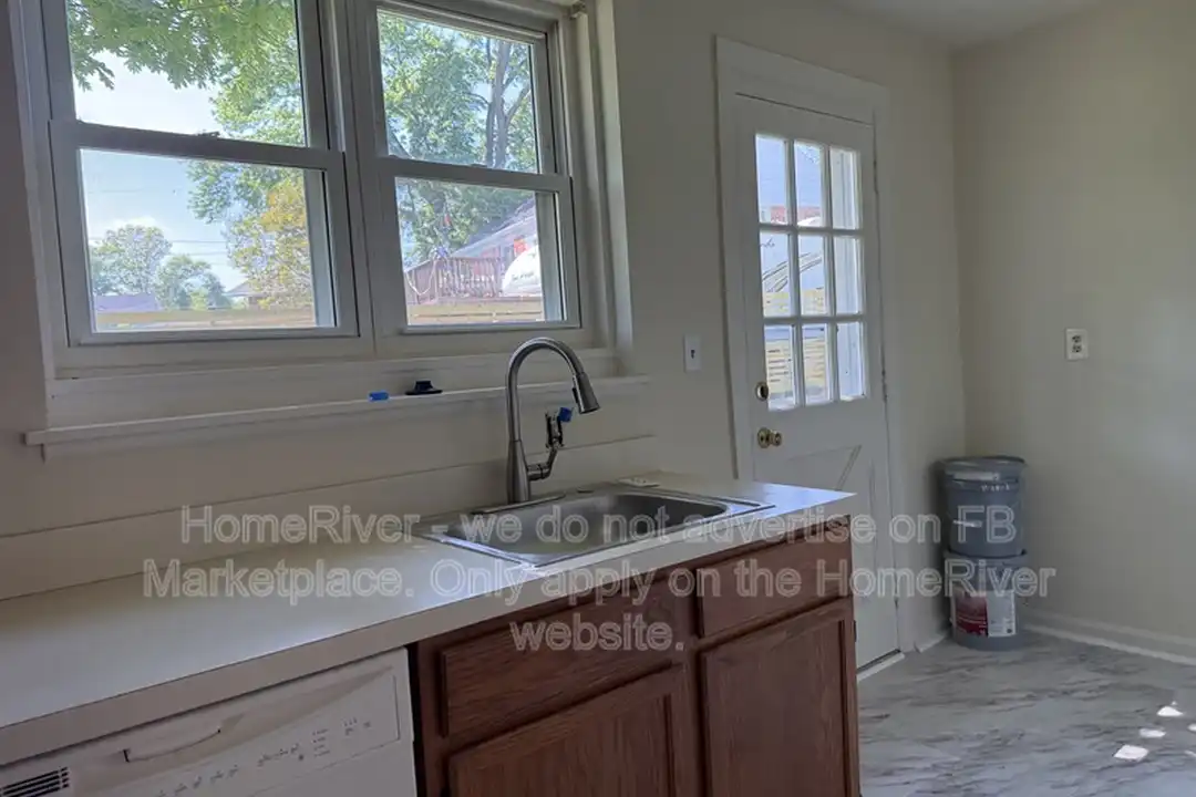 3400 Radnor Pl - More