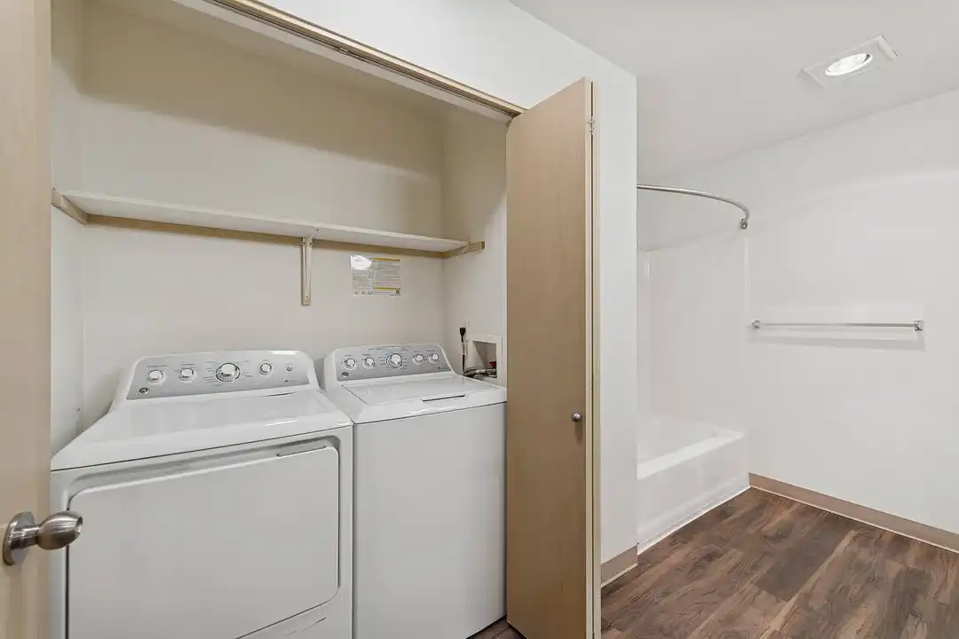 Stone Ridge Apartments – photo 1