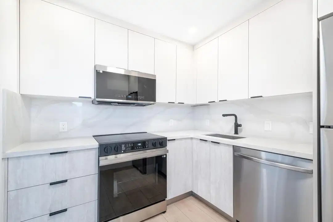 20400 W Country Club Dr unit 610 - View 5