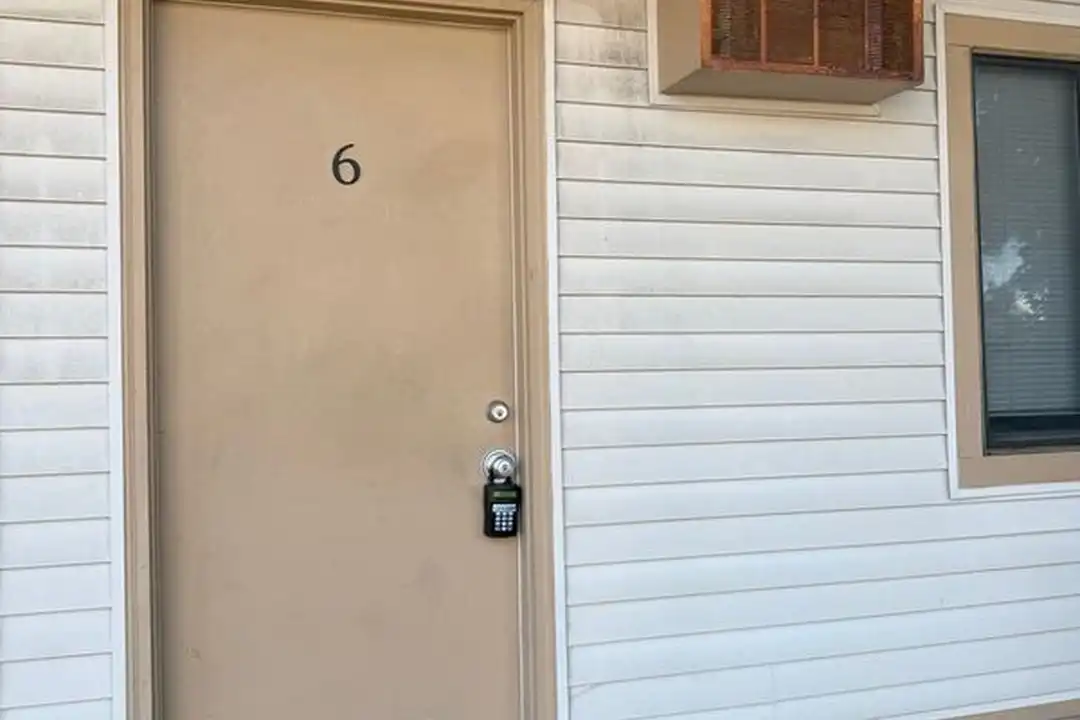 100 N 27th St unit # 6 – photo 1 of 8
