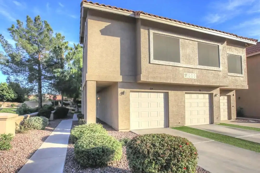 1633 E Lakeside Dr #129 - View 5