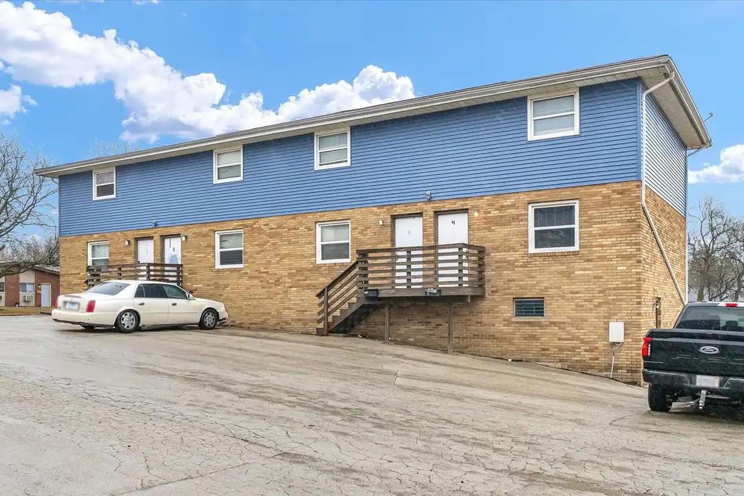1513 Woods Ave unit 4 – photo 1