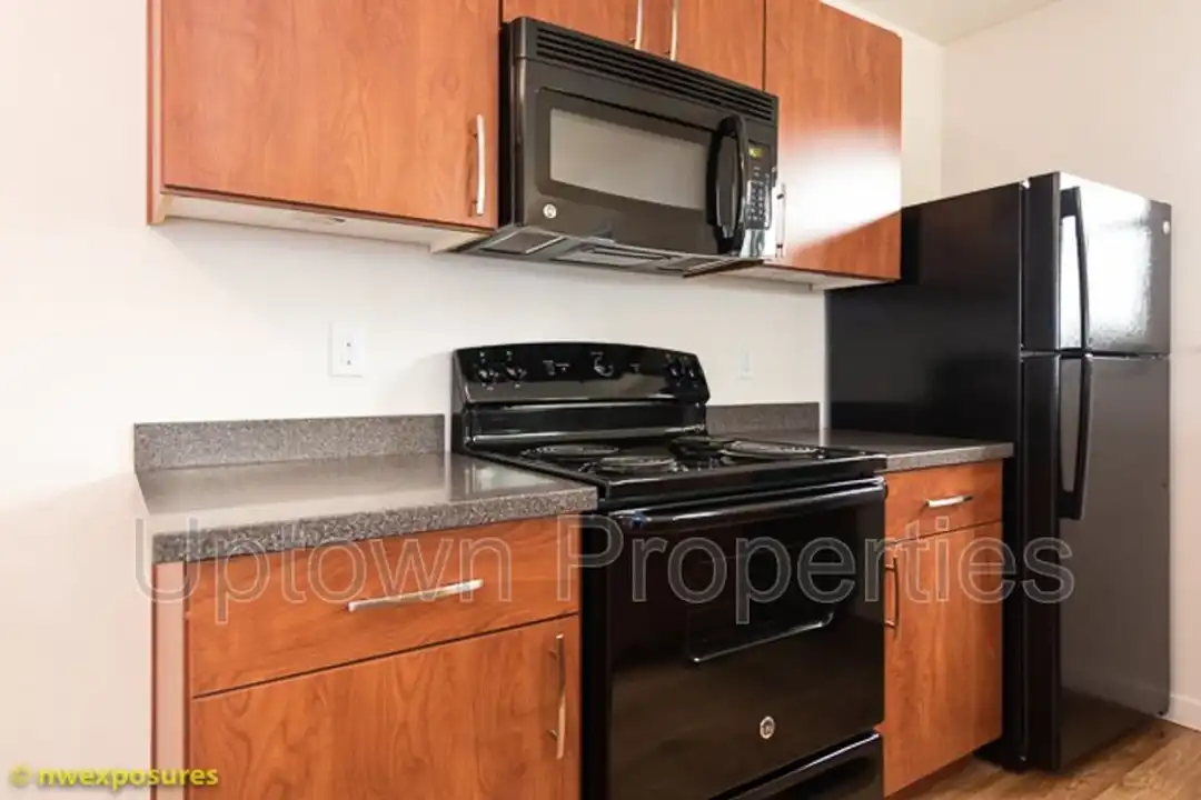 Franklin and Tucker Apartments - View 4