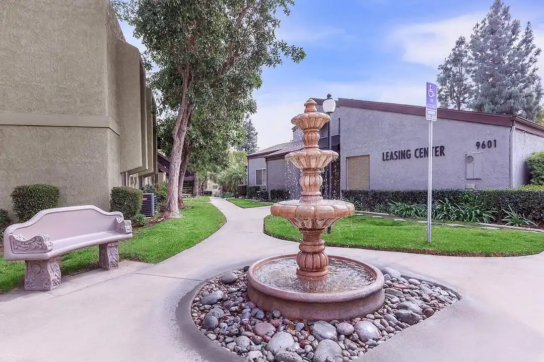Heritage Park Alta Loma 55+ - View 4