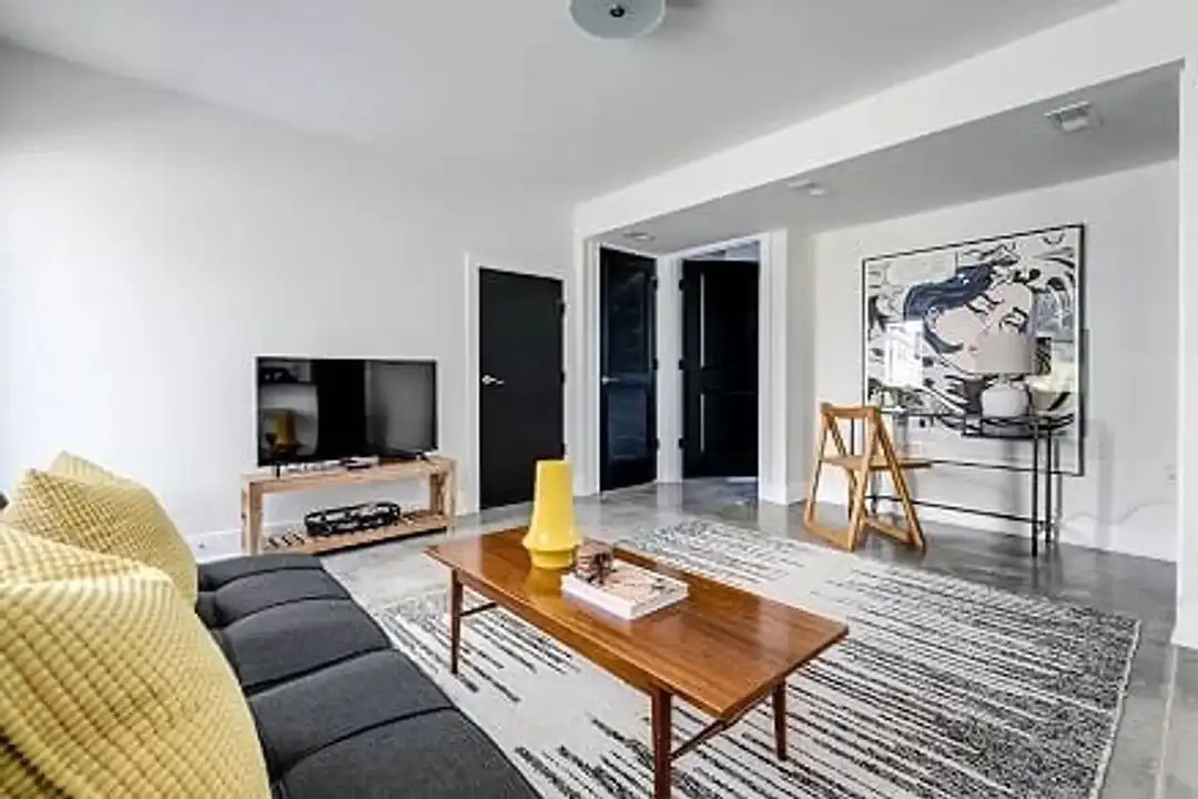 3005 E Franklin St unit Apt. 105 - View 6