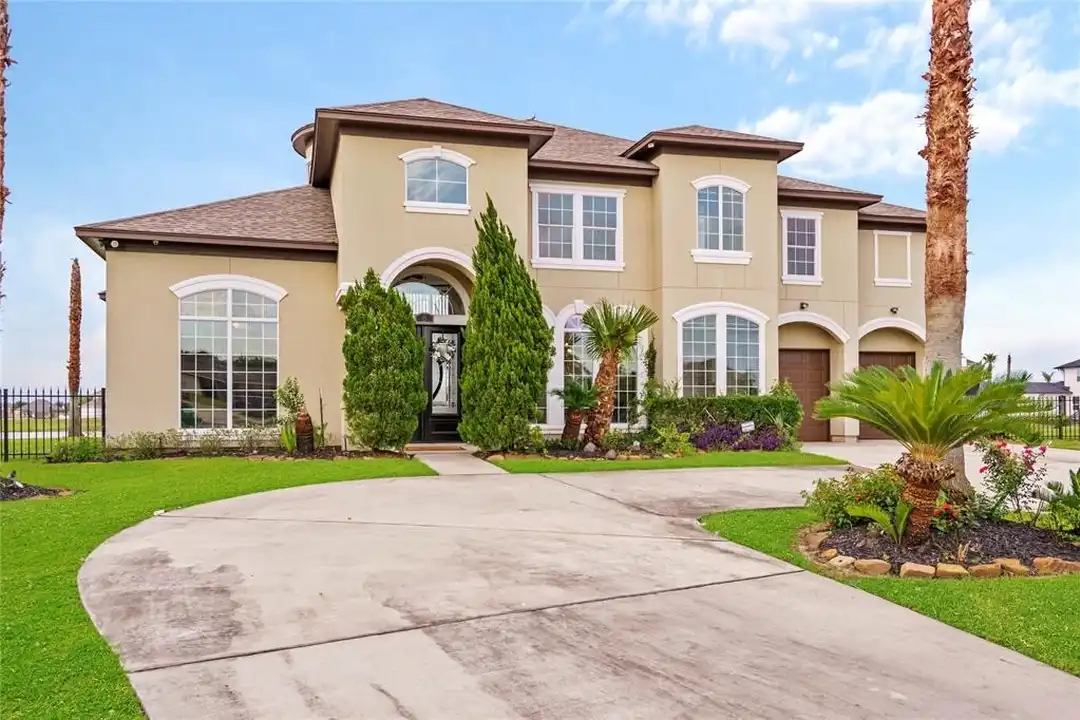 8 Cypress Point Ct - View 2