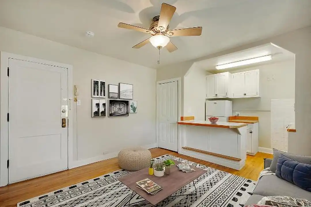 815 Sherman St – pohled 2