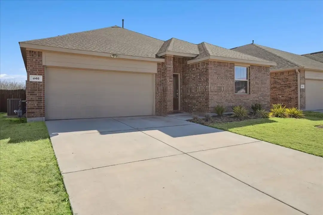 House in Rockwall - View 2
