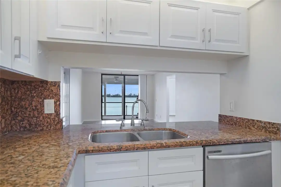 109 Lake Emerald Dr #110 - View 4