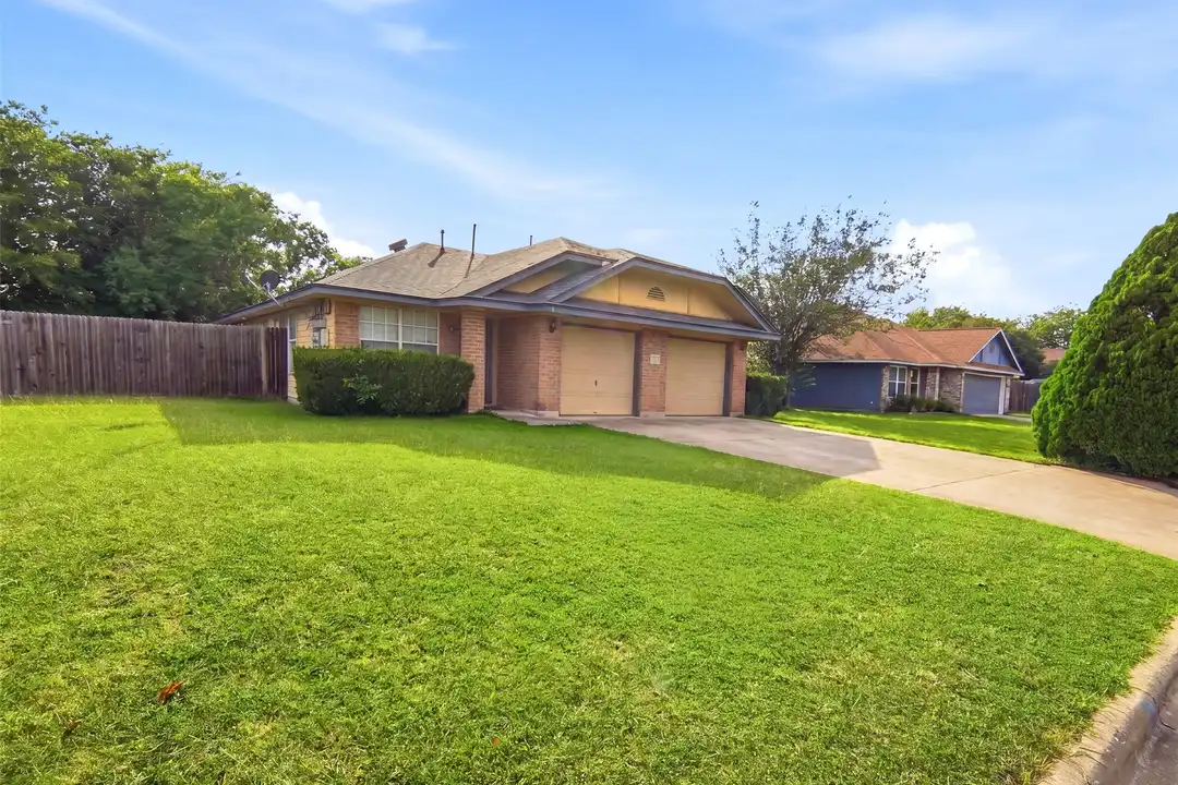 2304 Smith Branch Blvd unit B - View 3