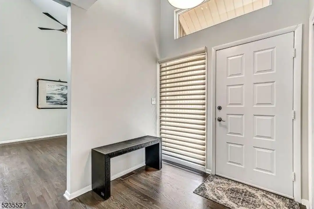 33 Highmount Ave - View 2