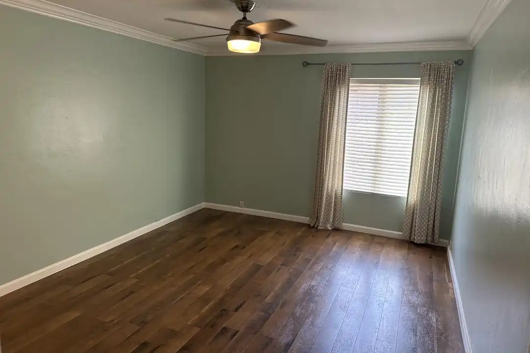 4600 Lamont St unit 4-234 - View 4