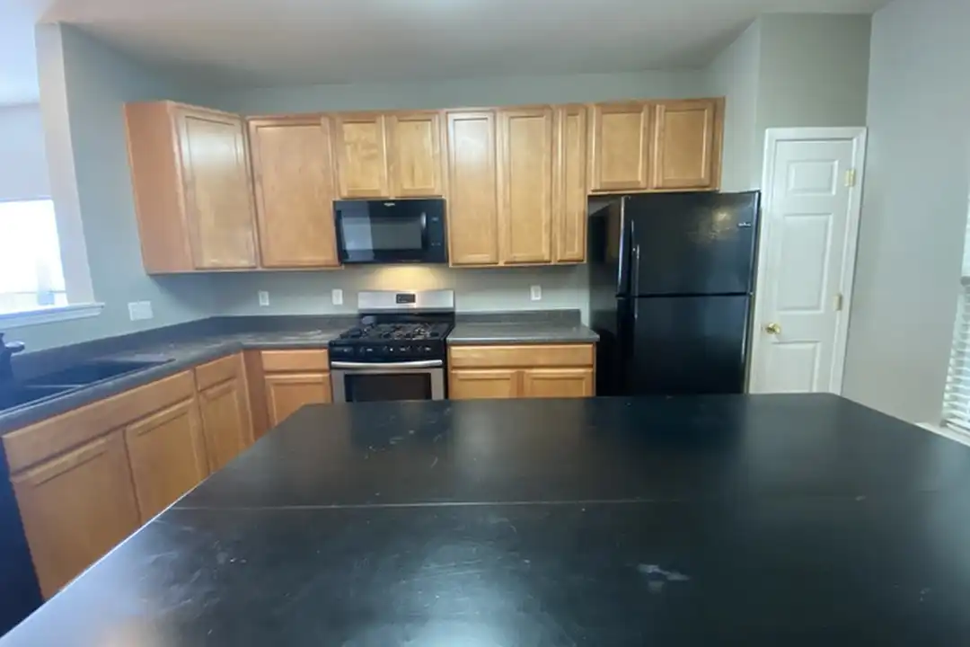 2810 Barrymore St unit UNIT 104 – další